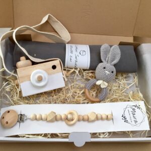 Baby Spielzeug Set "Grey Bunny", Baby Geschenk Set, Baby Giftset